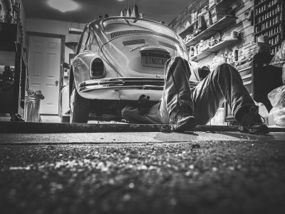 car-repair-362150_1280 car-repair-362150_1280